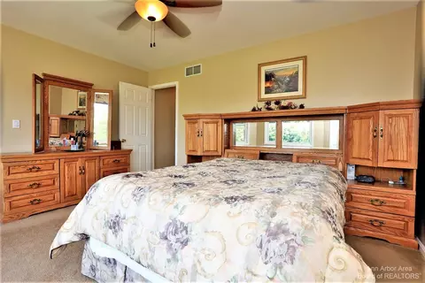 7660 Warner Rd, Saline, MI 48176 photo 29