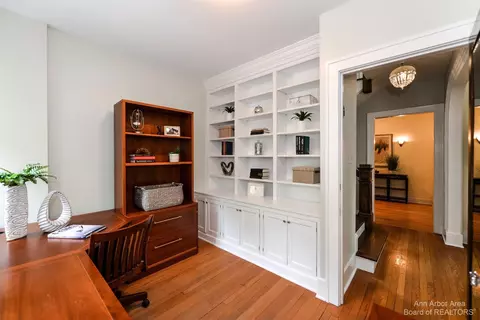 2475 Devonshire Rd, Ann Arbor, MI 48104 photo 10