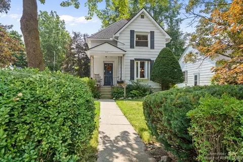 210 E Henry St, Saline, MI 48176 photo 1