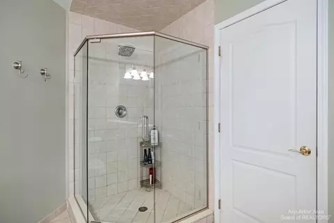 490 Canberra Ct, Saline, MI 48176 photo 33