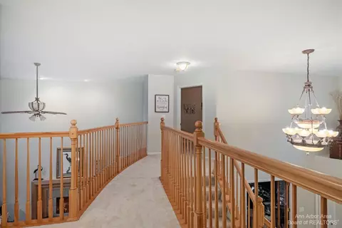 490 Canberra Ct, Saline, MI 48176 photo 29