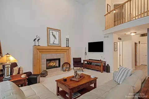 490 Canberra Ct, Saline, MI 48176 photo 20