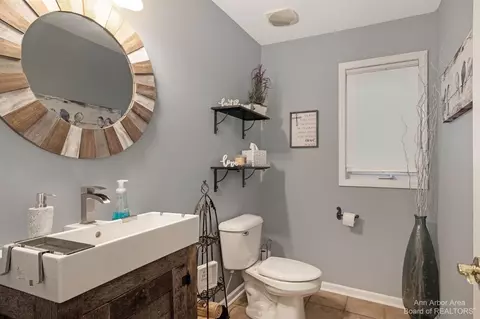 490 Canberra Ct, Saline, MI 48176 photo 24