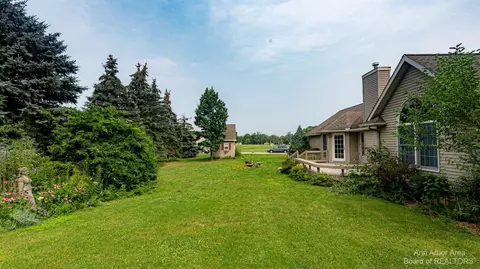 925 N Union St, Tecumseh, MI 49286 photo 9