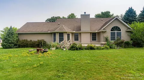 925 N Union St, Tecumseh, MI 49286 photo 6