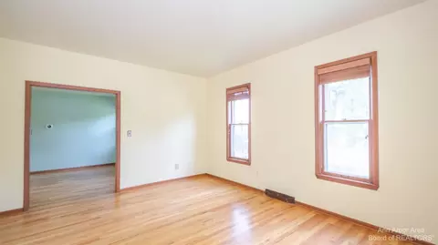 502 Fourth St, Ann Arbor, MI 48103 photo 8