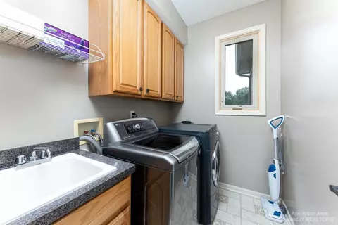 50077 Tottenham Ct, Canton, MI 48187 photo 28