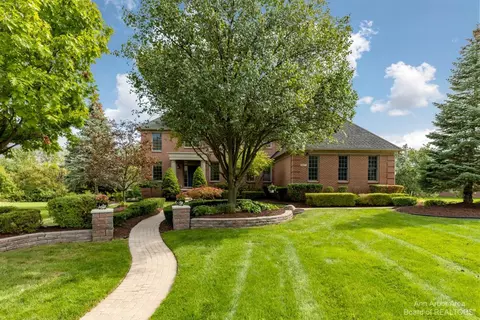 50077 Tottenham Ct, Canton, MI 48187 photo 3