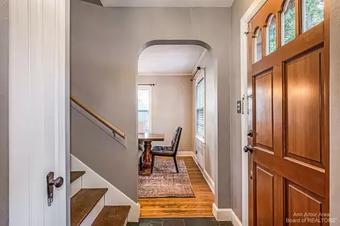 1409 E Stadium Blvd, Ann Arbor, MI 48104 photo 3