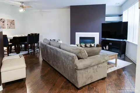 28949 Whitby Dr #2, Romulus, MI 48174 photo 4