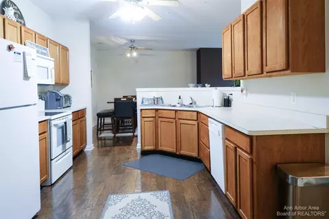 28949 Whitby Dr #2, Romulus, MI 48174 photo 12