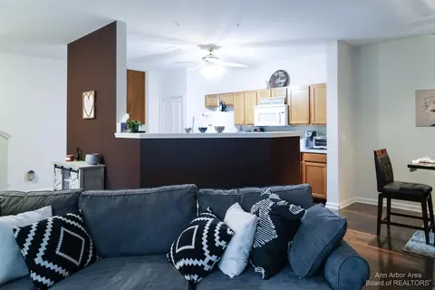 28949 Whitby Dr #2, Romulus, MI 48174 photo 9