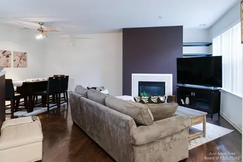 28949 Whitby Dr #2, Romulus, MI 48174 photo 3