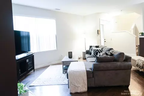 28949 Whitby Dr #2, Romulus, MI 48174 photo 6