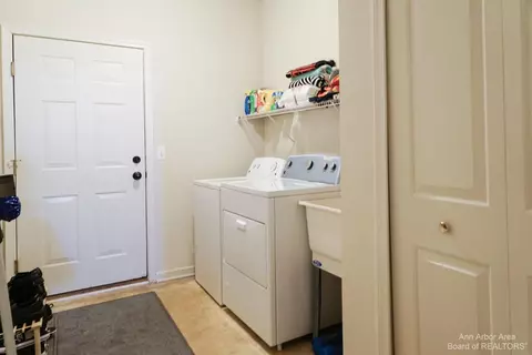 28949 Whitby Dr #2, Romulus, MI 48174 photo 15