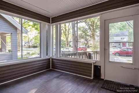 1437 E Park Pl, Ann Arbor, MI 48104 photo 9
