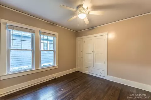 1437 E Park Pl, Ann Arbor, MI 48104 photo 6