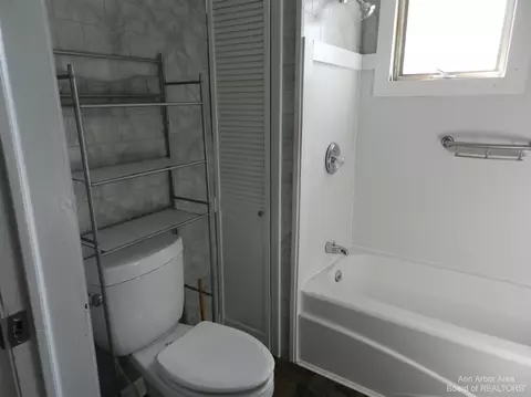 904 State St, Adrian, MI 49221 photo 26