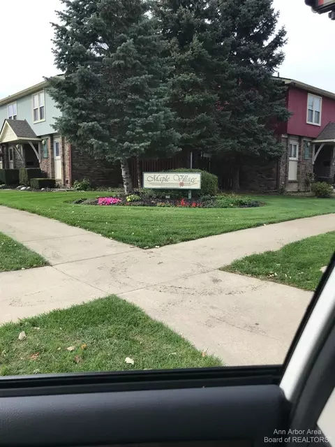 253 N Maple Rd, Saline, MI 48176 photo 6