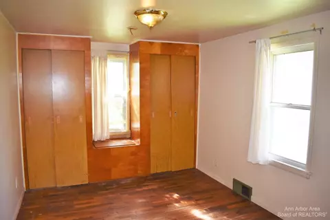 9160 Bunton Rd, Willis, MI 48191 photo 13
