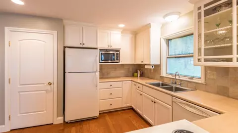 7415 Noahs Lndg, Gregory, MI 48137 photo 17