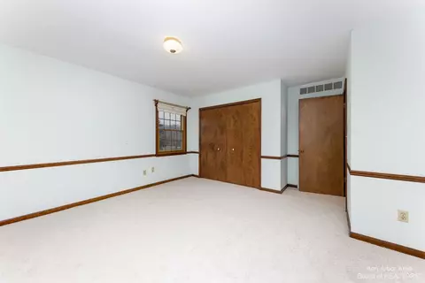 9856 James Dr, Saline, MI 48176 photo 47