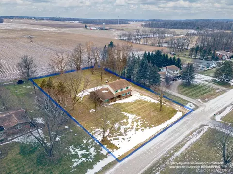 9856 James Dr, Saline, MI 48176 photo 12