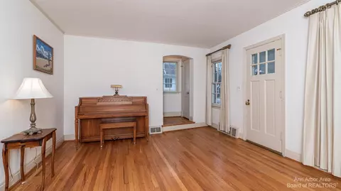 1411 E Park Pl, Ann Arbor, MI 48104 photo 13
