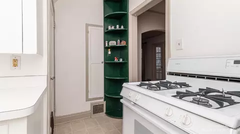 1411 E Park Pl, Ann Arbor, MI 48104 photo 22