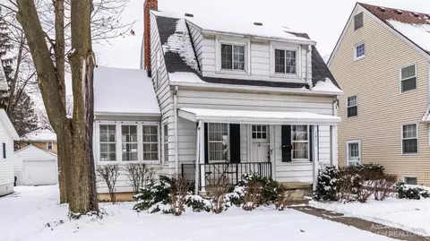 1411 E Park Pl, Ann Arbor, MI 48104 photo 3
