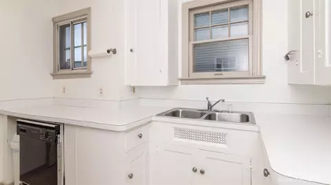 1411 E Park Pl, Ann Arbor, MI 48104 photo 21