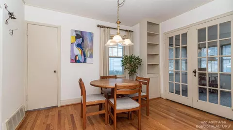 1411 E Park Pl, Ann Arbor, MI 48104 photo 26