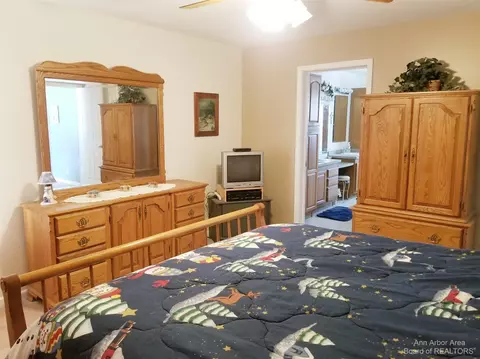 11270 Hitchingham Rd, Milan, MI 48160 photo 29