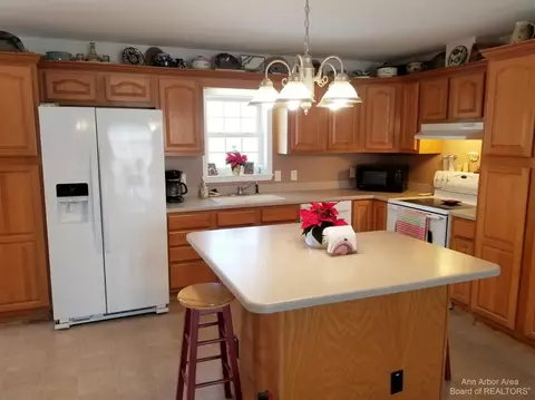 11270 Hitchingham Rd, Milan, MI 48160 photo 16