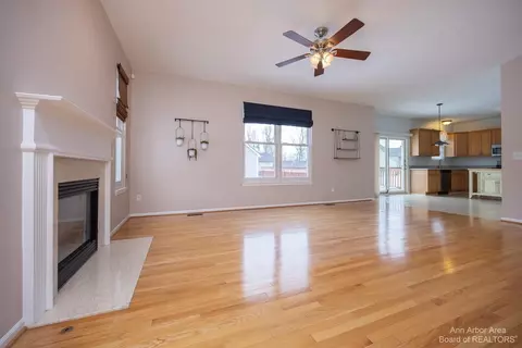 5358 Falling Leaf Dr, Ann Arbor, MI 48108 photo 13