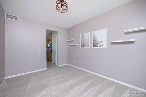 5358 Falling Leaf Dr, Ann Arbor, MI 48108 photo 6