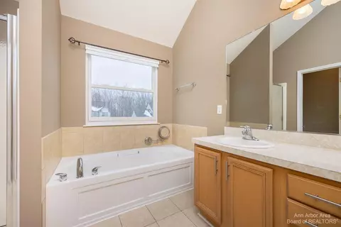 5358 Falling Leaf Dr, Ann Arbor, MI 48108 photo 20