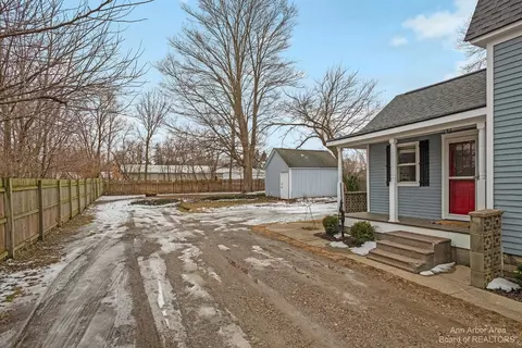 8051 Huron St, Dexter, MI 48130 photo 15