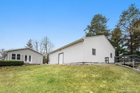 12355 Roepke Rd, Gregory, MI 48137 photo 2