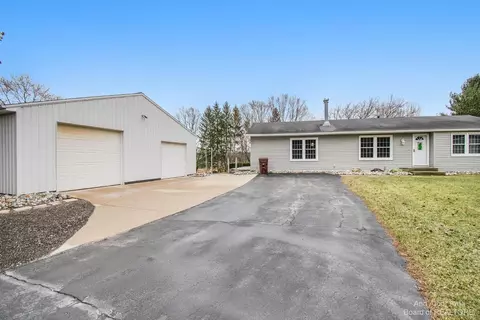 12355 Roepke Rd, Gregory, MI 48137 photo 1