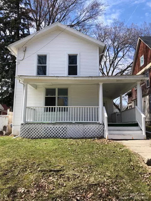 914 1st St, Jackson, MI 49203 photo 1