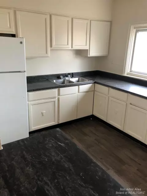 914 1st St, Jackson, MI 49203 photo 9