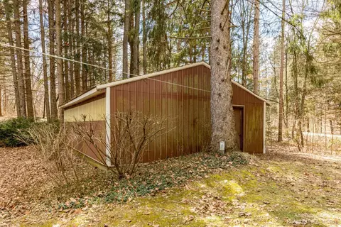 20535 Hidden Lake Dr, Gregory, MI 48137 photo 39