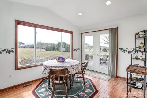 595 Darwin Ct, Saline, MI 48176 photo 20