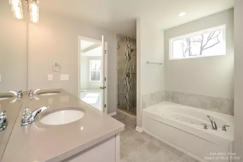 117 Beddingham Ct, Saline, MI 48176 photo 46