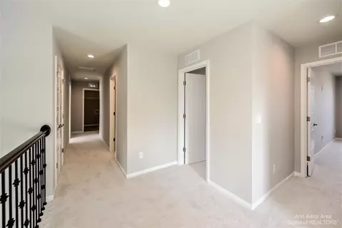 117 Beddingham Ct, Saline, MI 48176 photo 38
