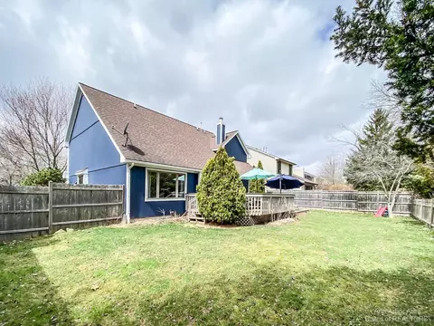 2765 Ember Way, Ann Arbor, MI 48104 photo 2
