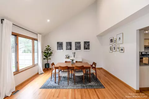 2765 Ember Way, Ann Arbor, MI 48104 photo 8