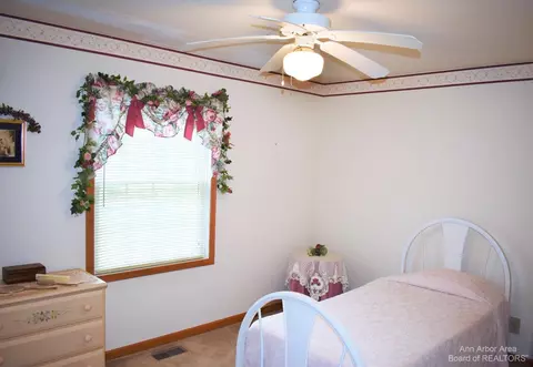 464 Cass St, Dundee, MI 48131 photo 21