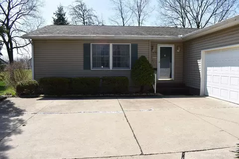 464 Cass St, Dundee, MI 48131 photo 2